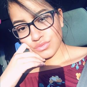 Meet your Posher, Chelsie